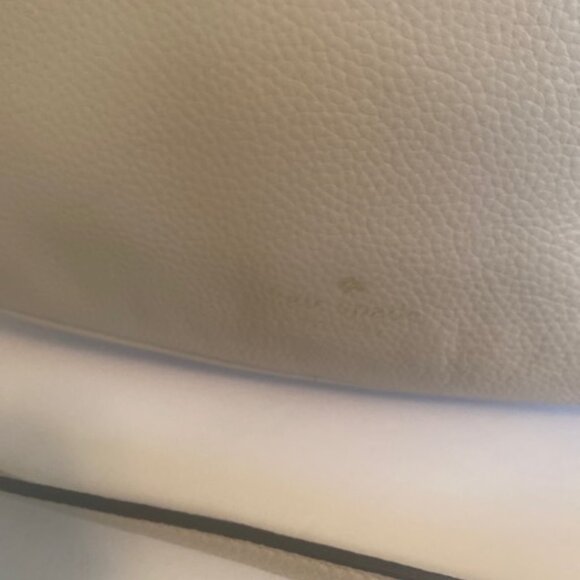 Kate Spade Cobble Hill Finley Cream Hobo Purse Shoulder Bag Soft Pebbled Leather - Picture 2 of 9